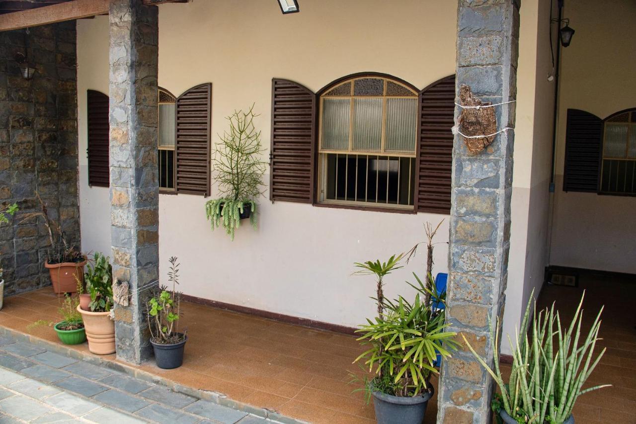 Casa Espacosa E Confortavel Na Regiao Da Pampulha Белу-Оризонти Экстерьер фото